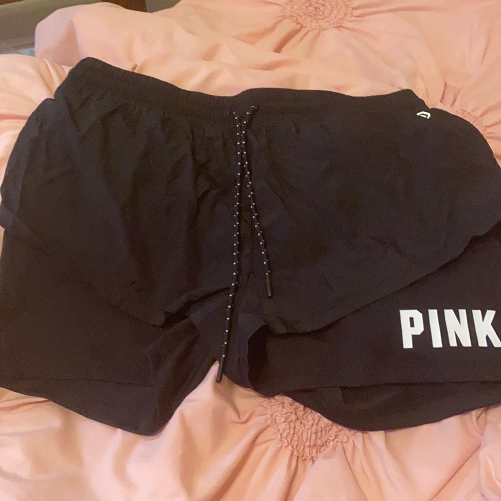 VS black never worn sz M jogger short